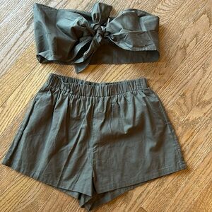 Women’s short set size petite/small